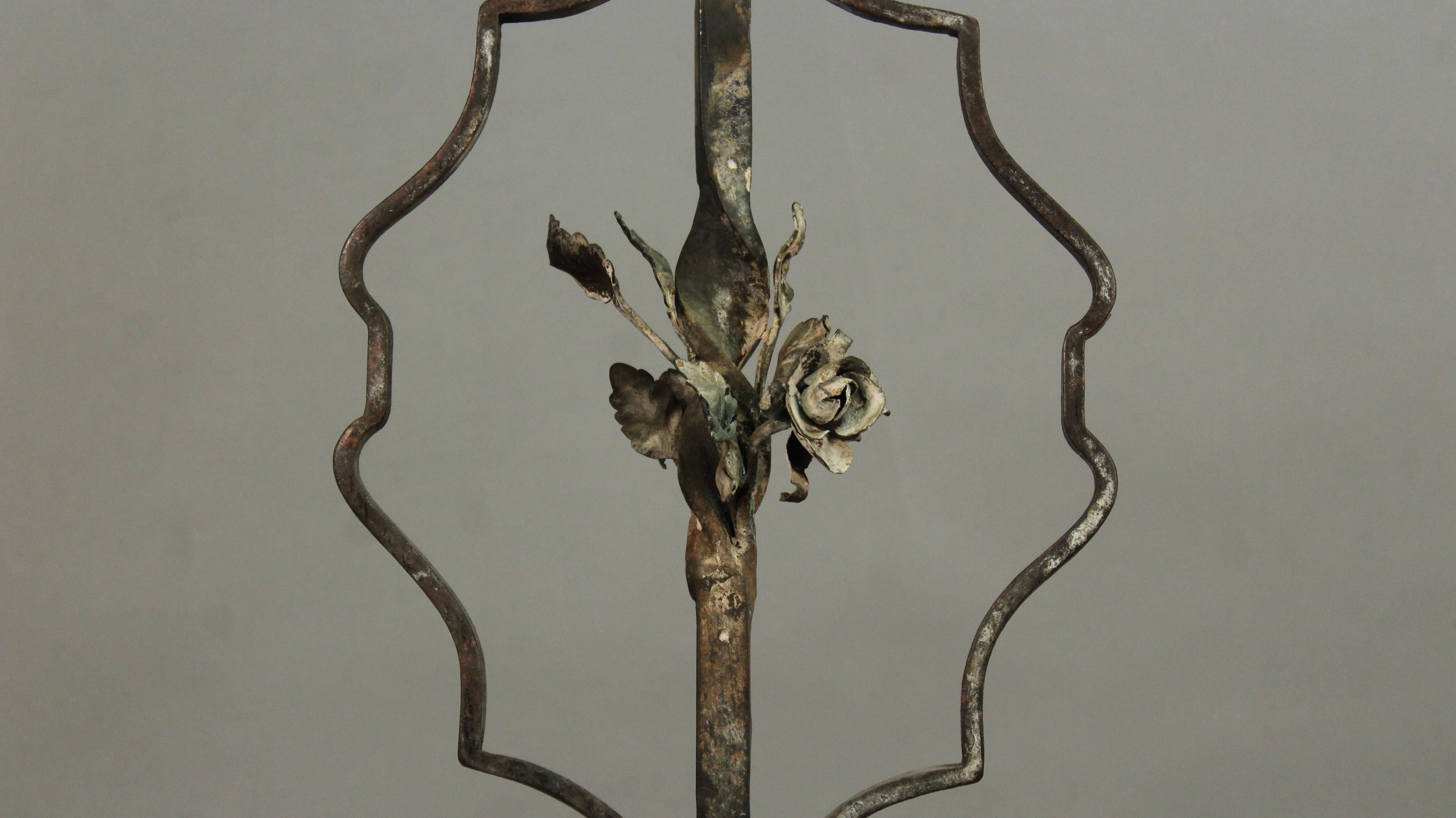 Spanish Colonial 1920s Wrought Iron Standing Candleholder For Sale
