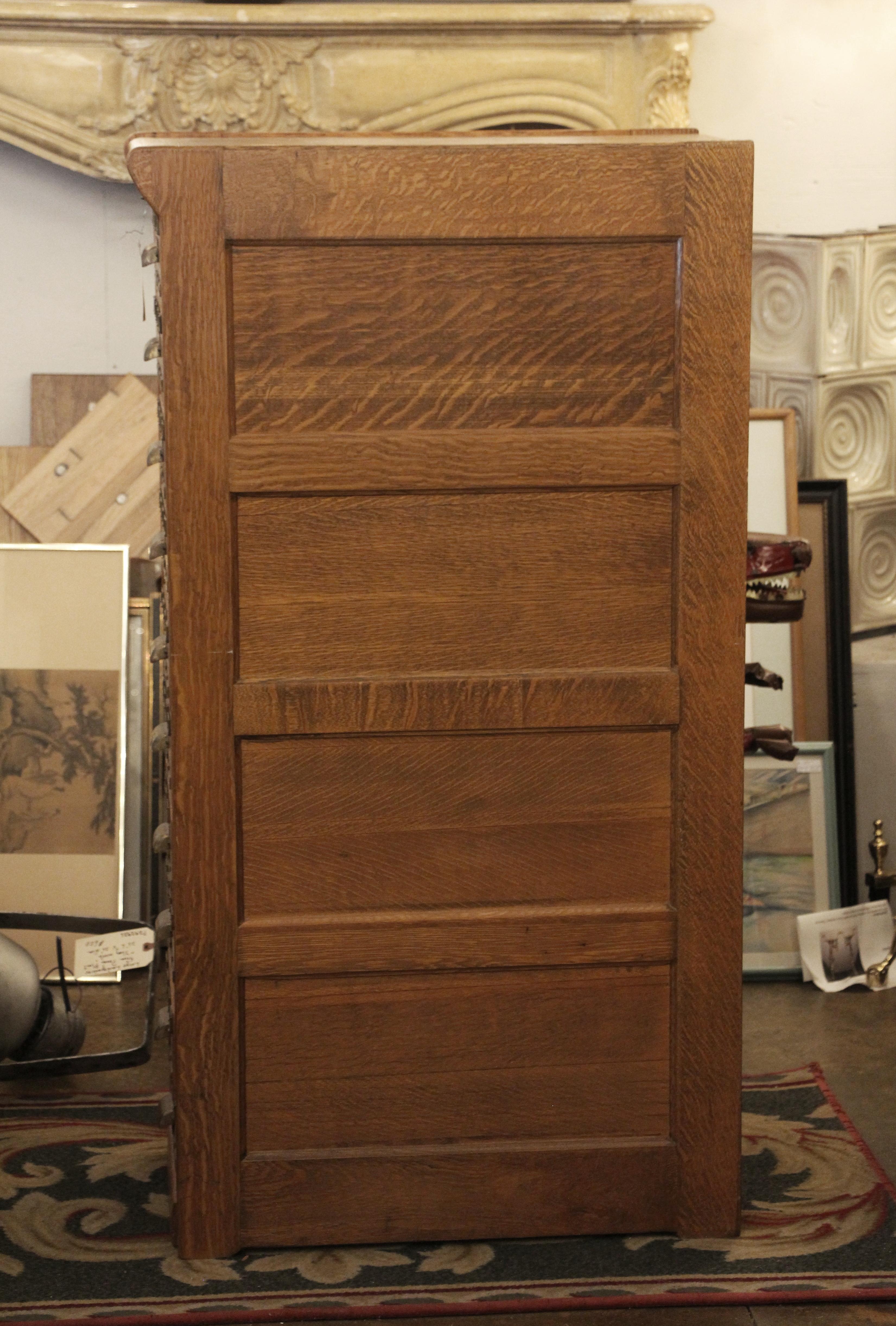 1920s Yawman and Erbe Oak Card Catalogue with 10 Drawers and Brass