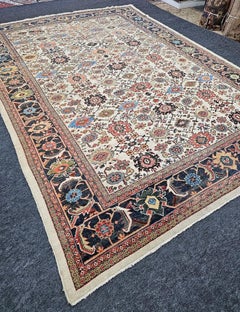 19th century Ziegler Sultanabad Excellent condition Ivory field