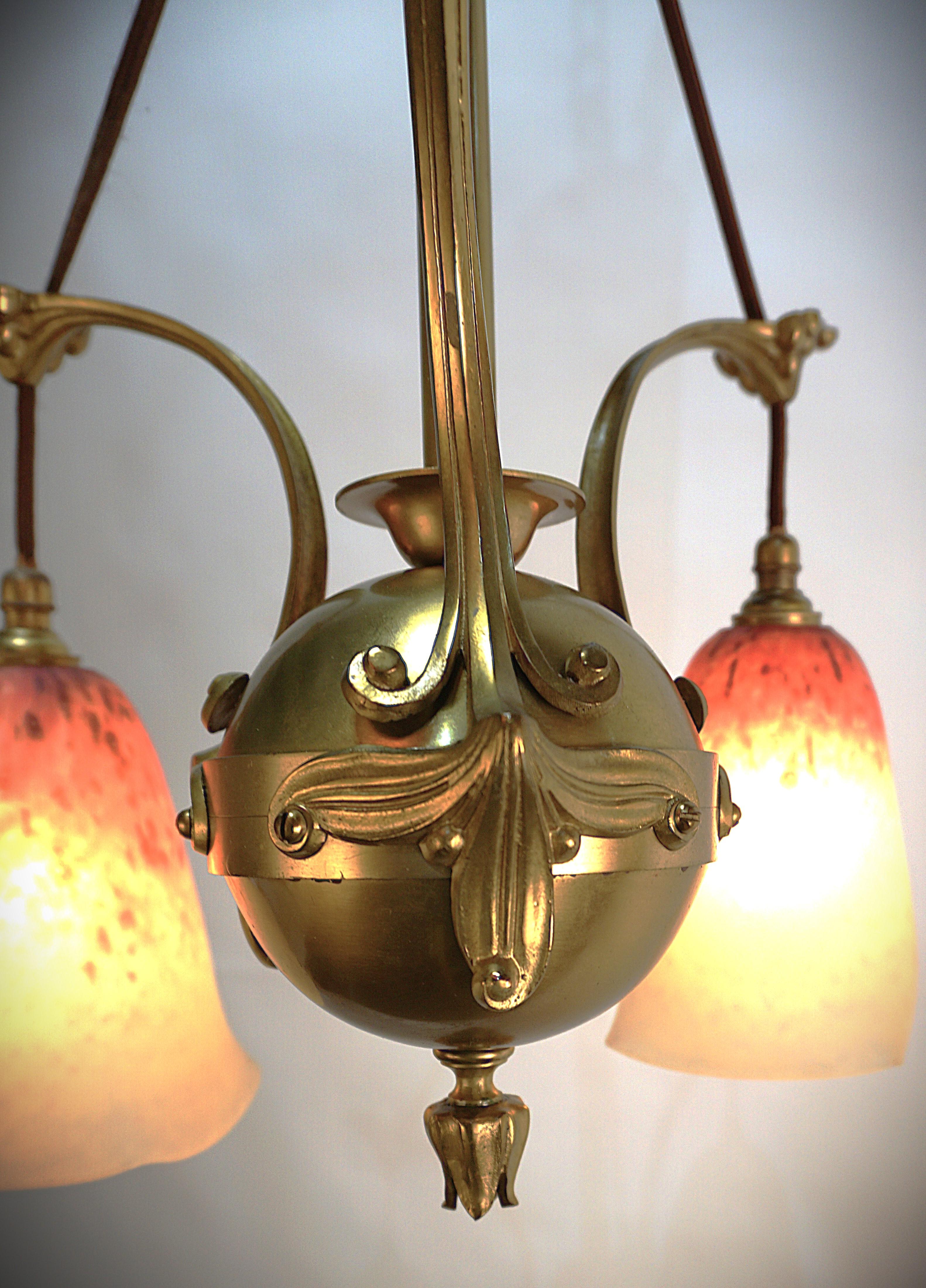 1920'sBlown Glass and Bronze Art Nouveau Chandelier For Sale 5