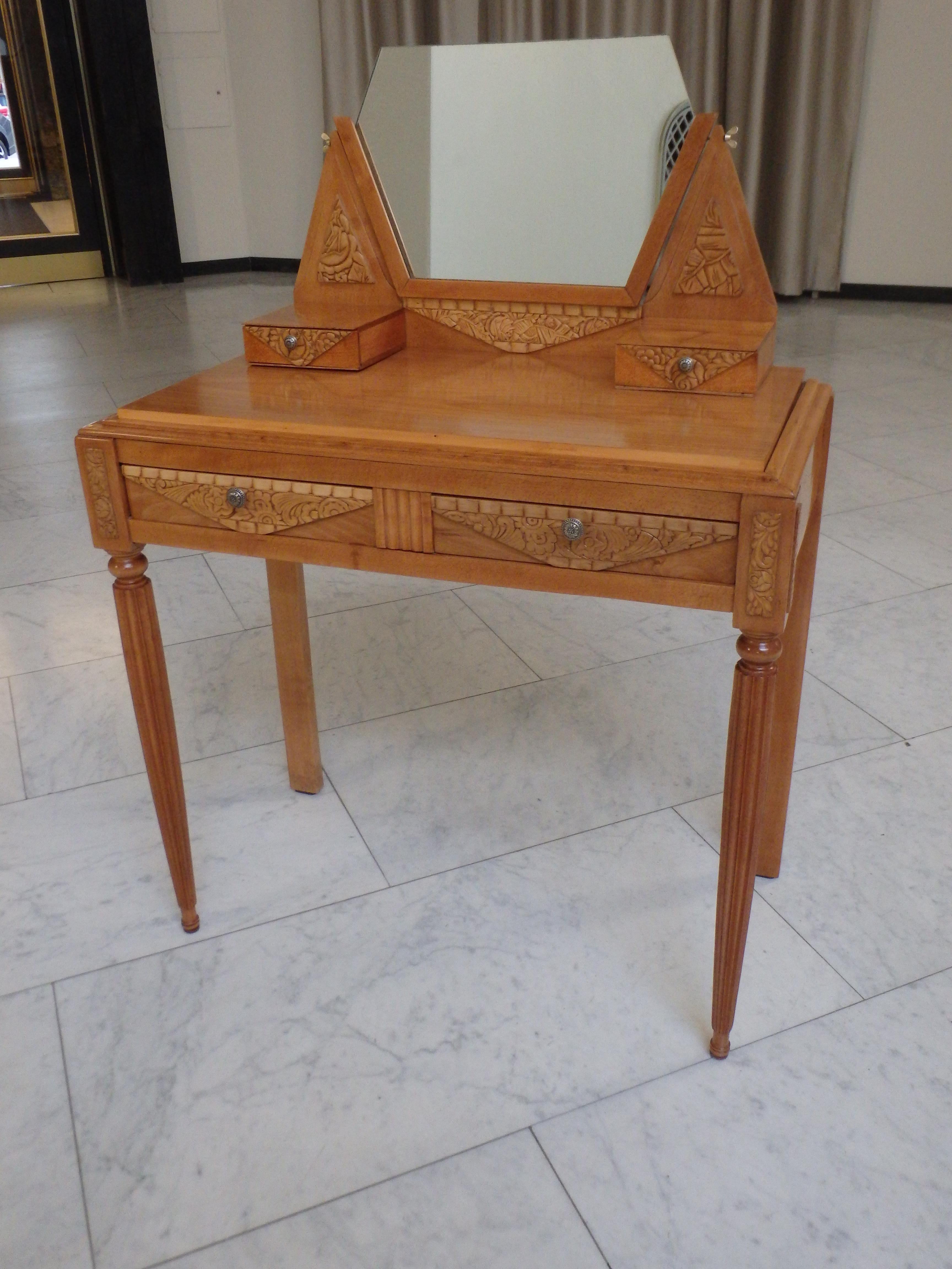 1920thies birch with cubistic carved flowers vanity , console or writing desk For Sale 7