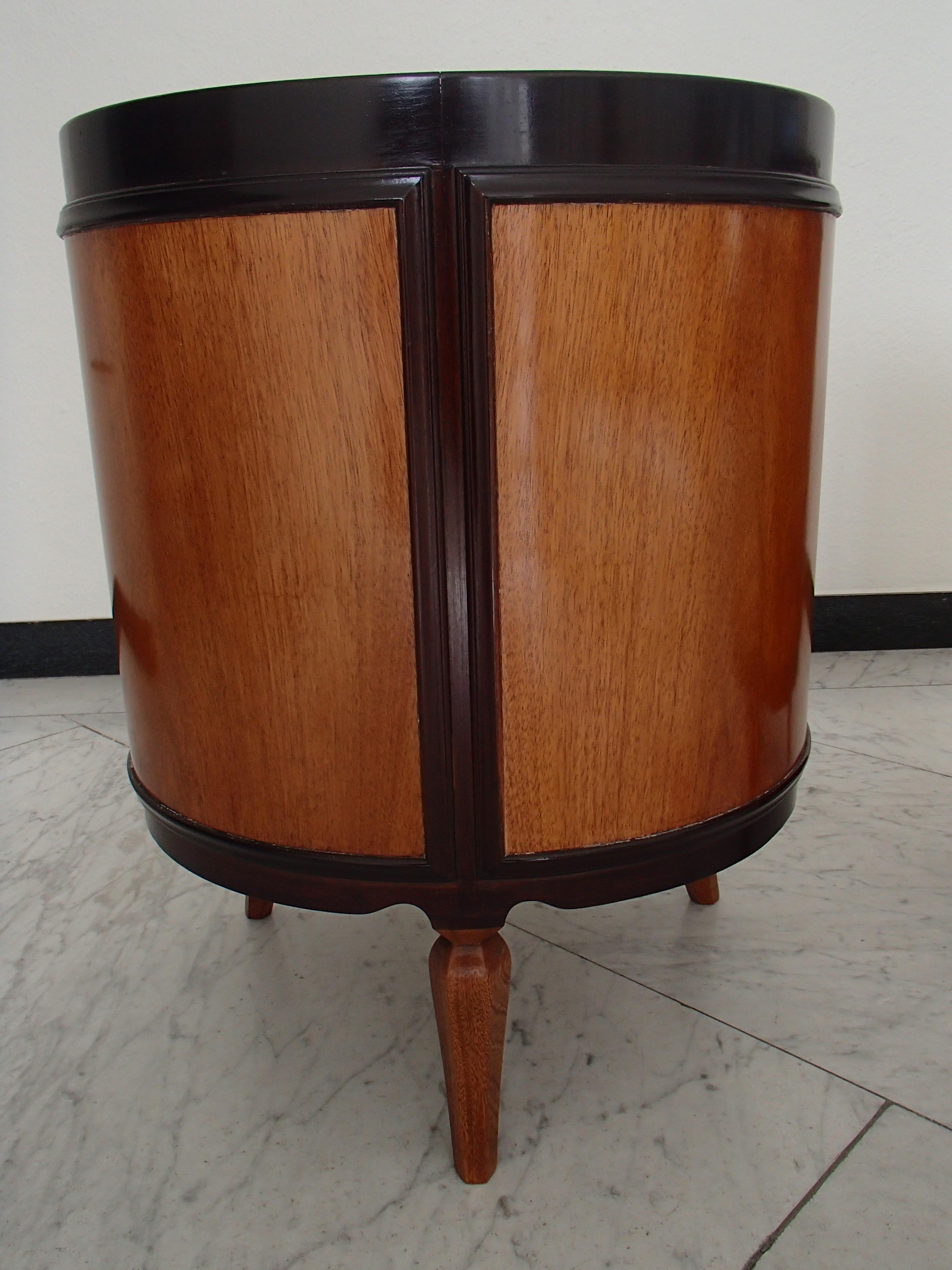 Art Nouveau 1920 This Pair Round of Full Mahogany Side Tables Nightstands with Brass Knobs