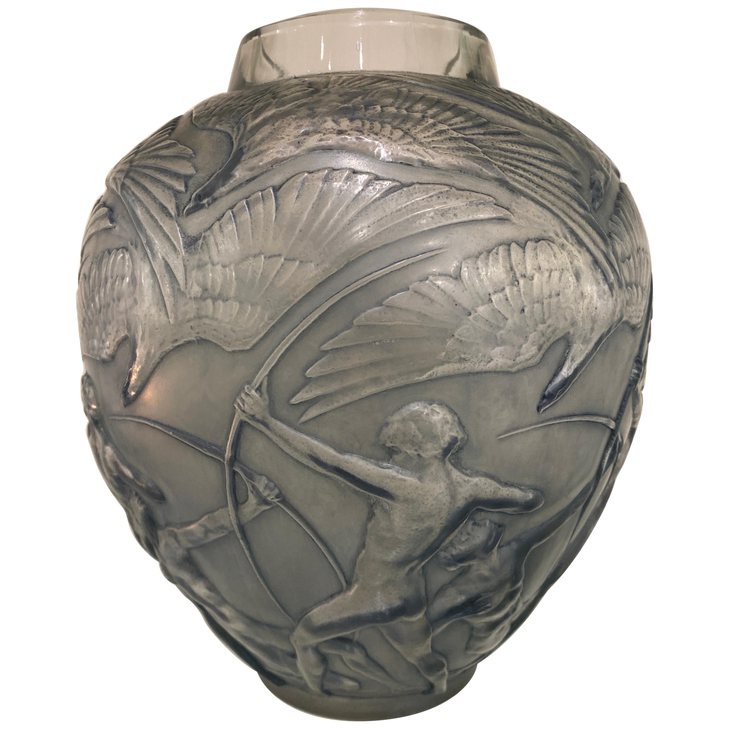 1921 René Lalique Archers Vase Glass with Blue Patina Men Arrows Hunt