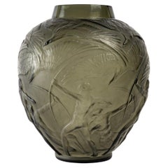 1921 René Lalique Archers Vase Grey Topaz Glass Men Arrows Hunt