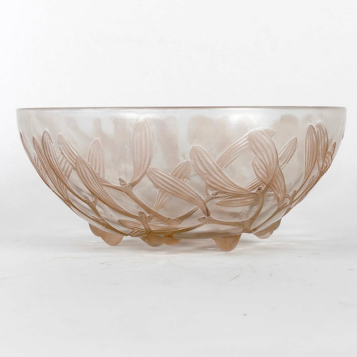 French 1921 René Lalique -Bowl Gui Mistletoe Glass with Sepia Patina For Sale
