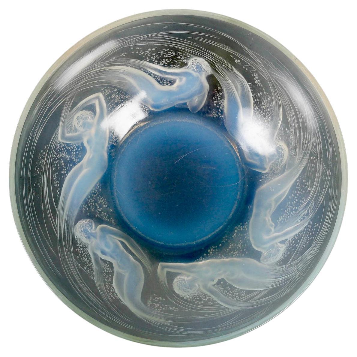 1921 René Lalique Bowl Ondines Opalescent Patina, Swimming Mermaids For Sale