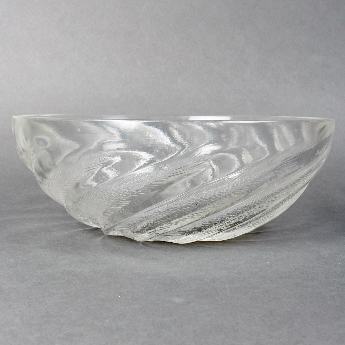 1921 René Lalique - Bowl Poissons - Fishes Clear Glass In Good Condition For Sale In Boulogne Billancourt, FR
