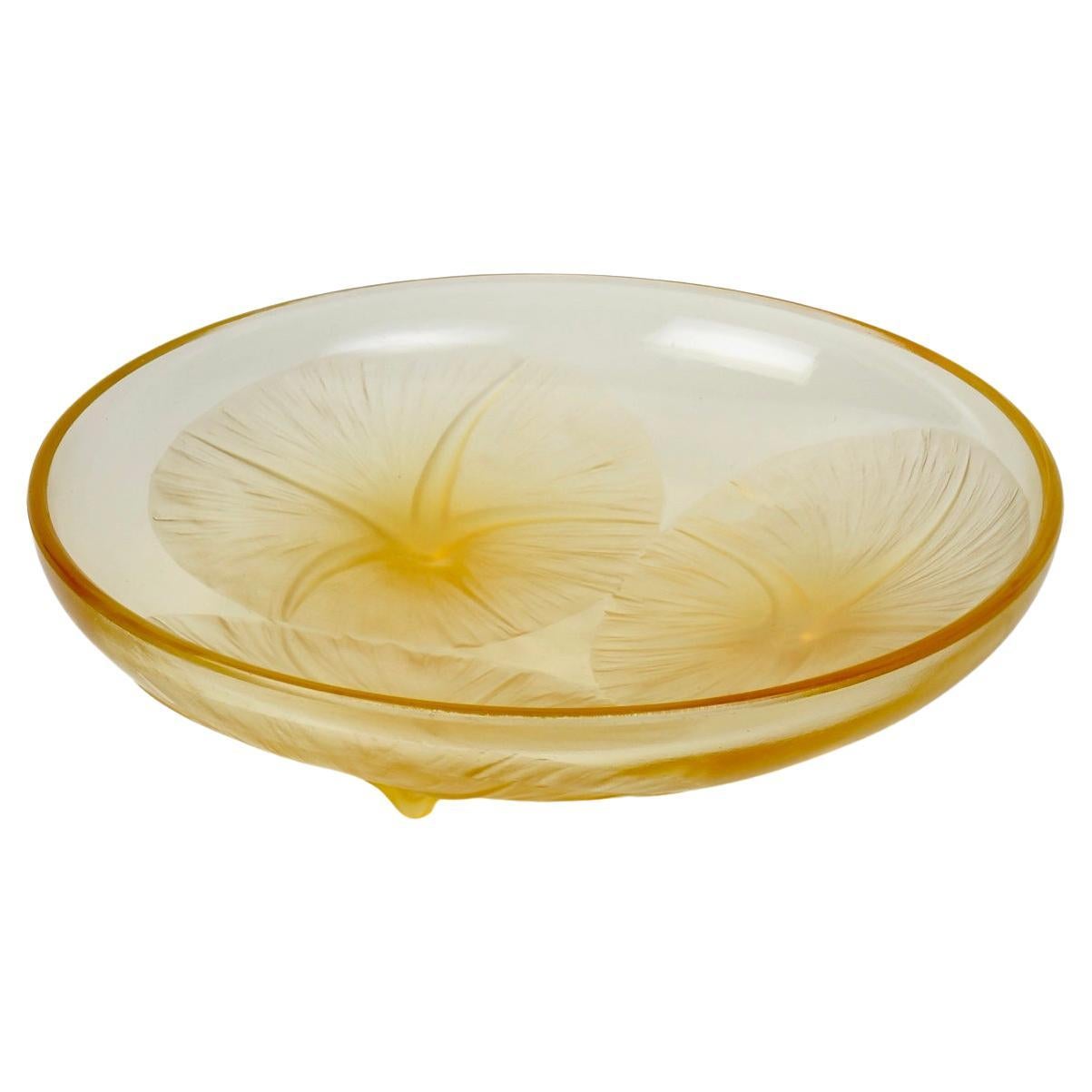 1921 René Lalique, Bowl Volubilis Yellow Opalescent Glass For Sale