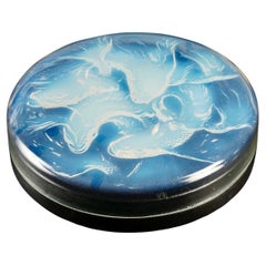 Antique 1921 René Lalique - Box Cyprins Fishes Opalescent Glass