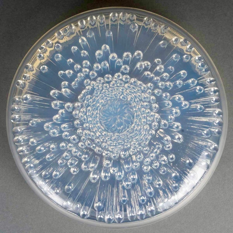 1921 Rene Lalique Box Tokio Tokyo Opalescent Glass Chrysanthemum