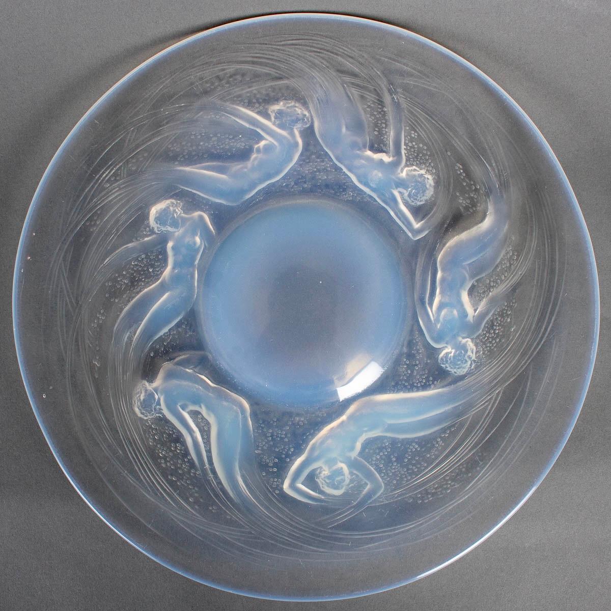 Molded 1921 René Lalique Dishes Plate & Bowl Ondines Opalescent Glass Mermaids For Sale
