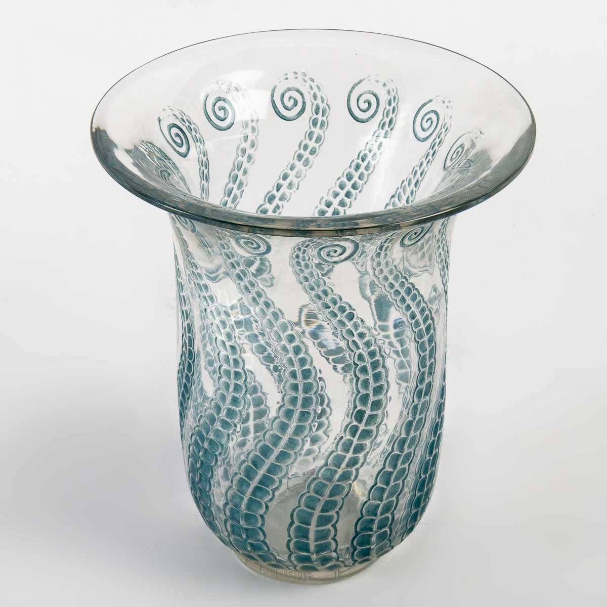 Art Deco 1921 René Lalique Meduse Vase in Clear Glass with Blue Patina