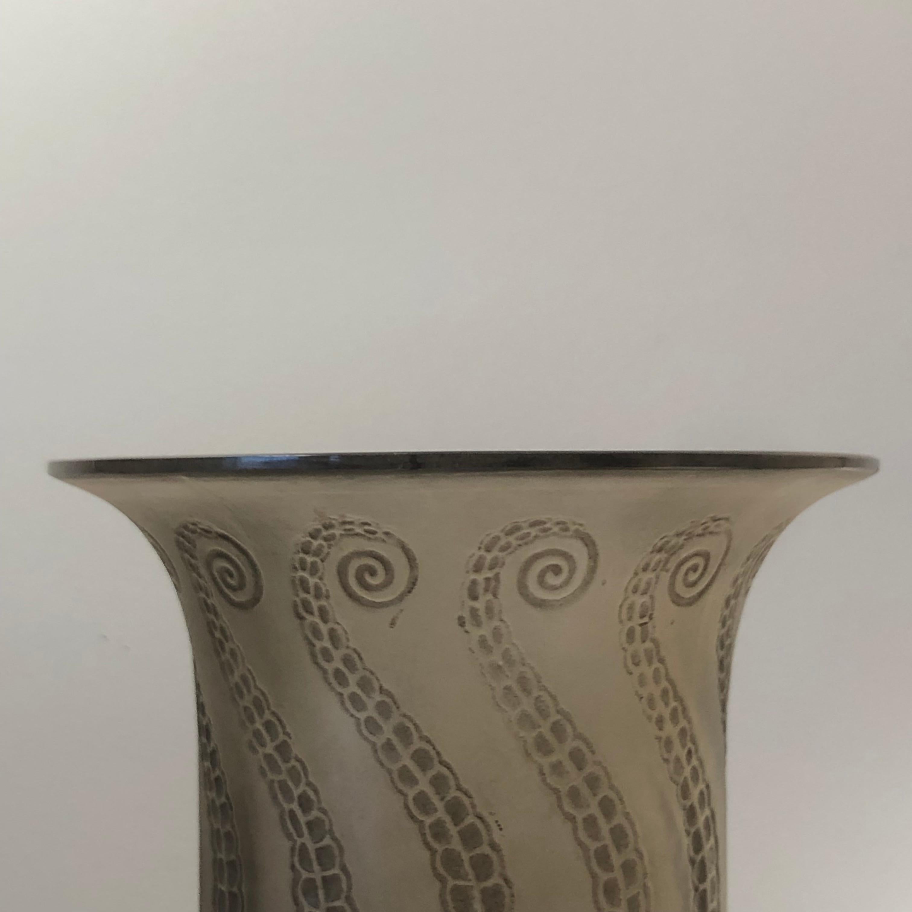 Early 20th Century 1921 René Lalique Meduse Vase in Grey Glass with Grey Patina