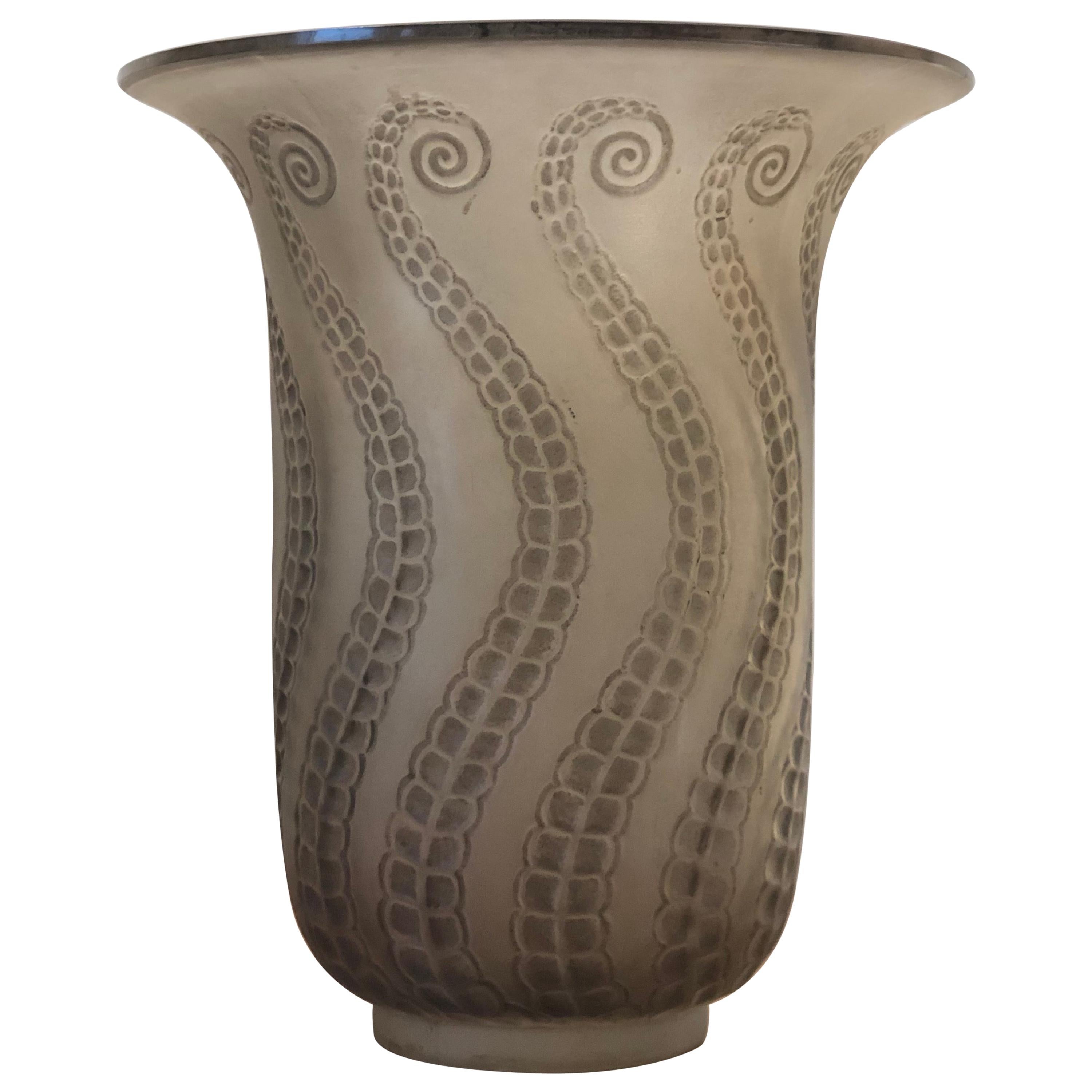 1921 René Lalique Meduse Vase in Grey Glass with Grey Patina
