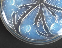 1921 Rene Lalique Mesanges Opalescent Box Jar, Birds