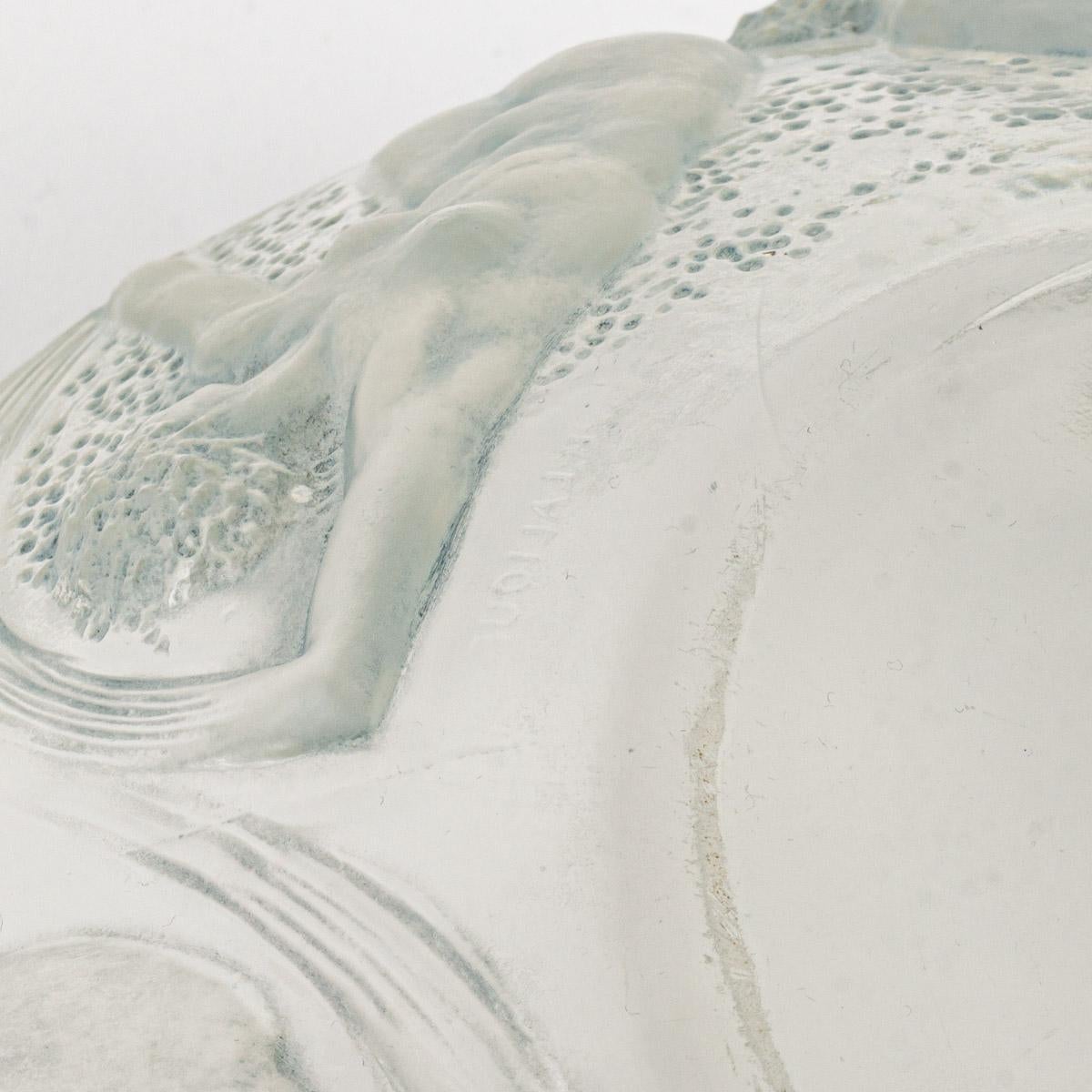 Blown Glass 1921 René Lalique Ondines Bowl Clear Glass Blue Patina, Swimming Mermaid