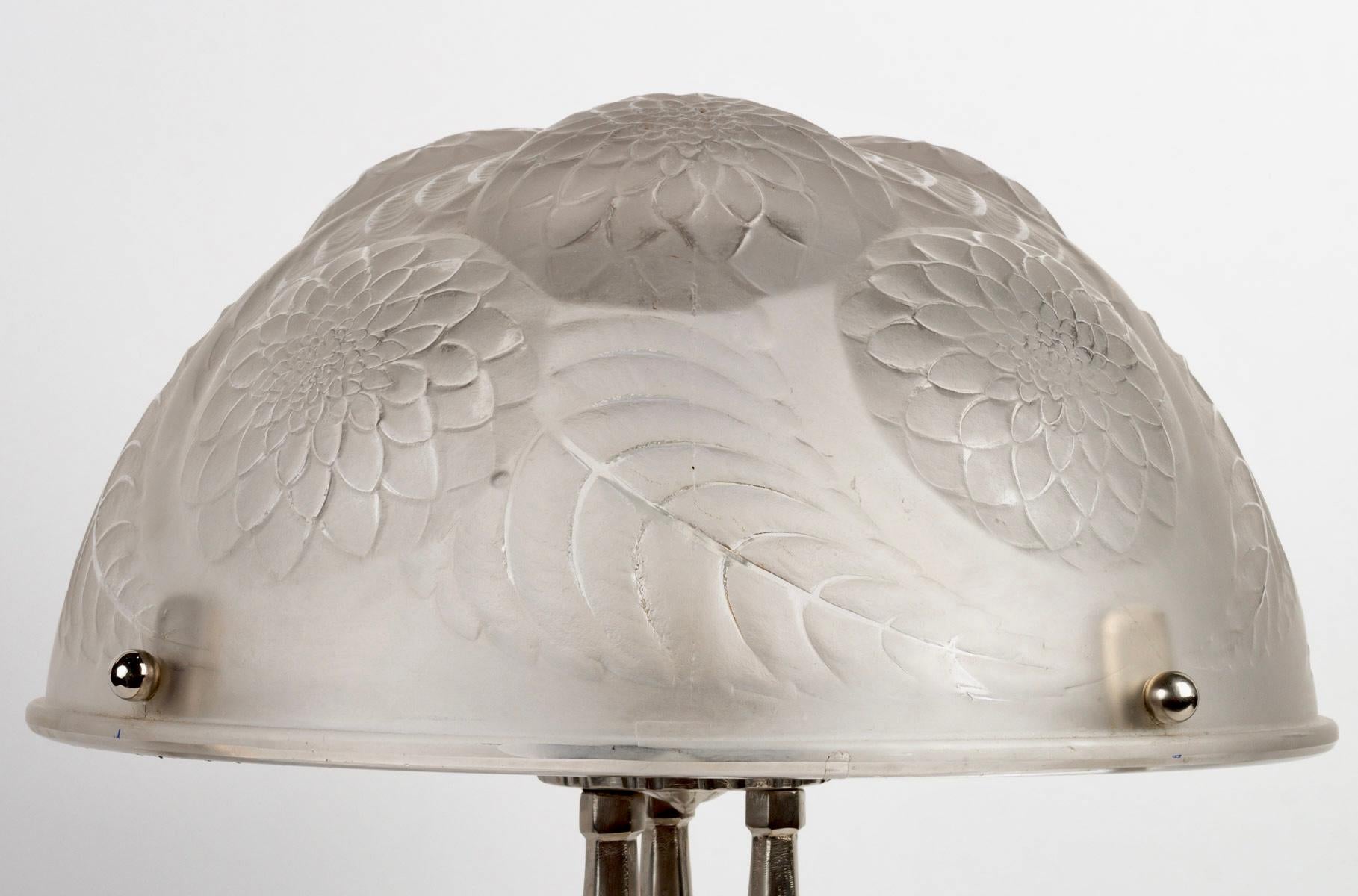 Molded 1921 Rene Lalique - Pair Of Lamps Dahlias Frosted Glass & Nickeled Bronze