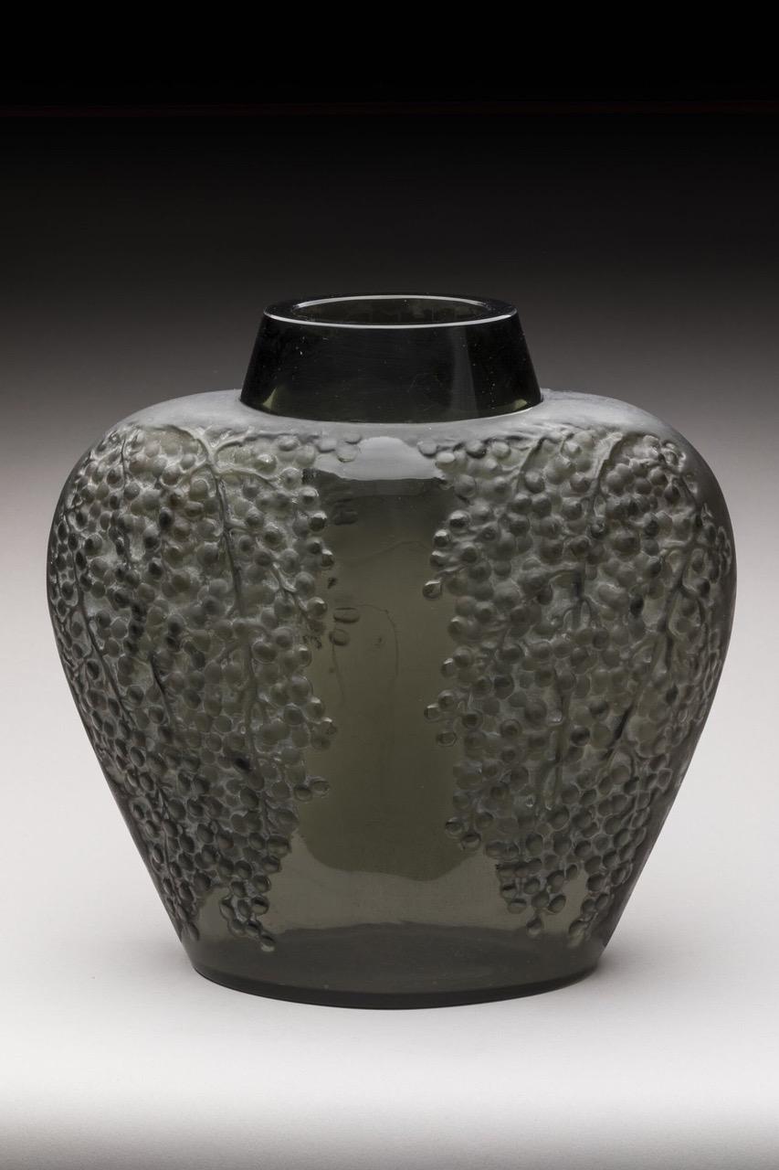 1921 - René Lalique, “Pepper” Vase im Zustand „Hervorragend“ im Angebot in SAINT-OUEN-SUR-SEINE, FR