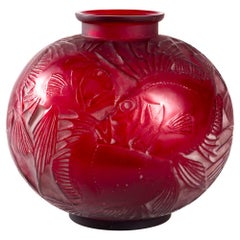 1921 René Lalique Vase Poissons Verre rouge cerise emboîté