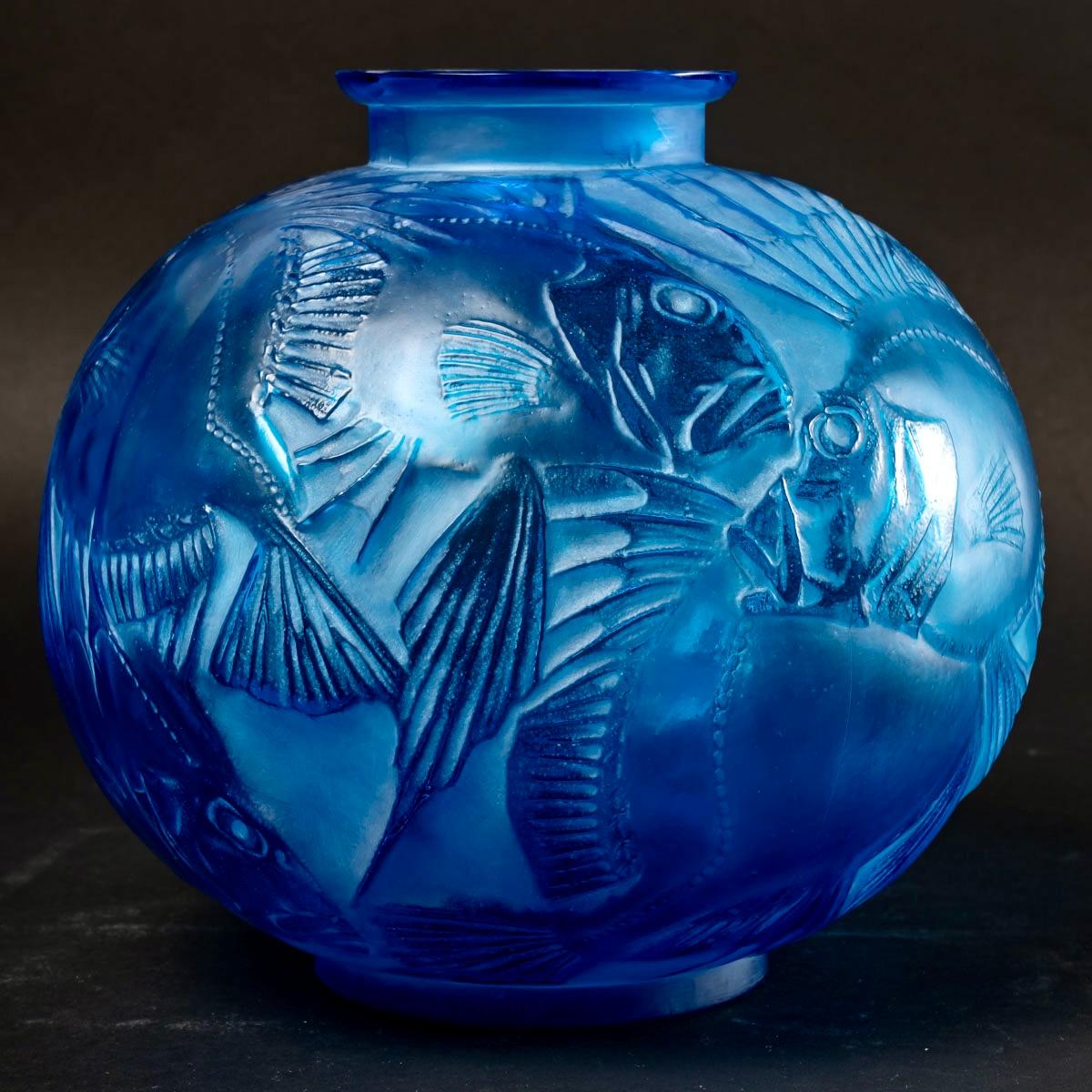 Molded 1921 René Lalique Poissons Vase Electric Blue Glass with White Patina, Fishes