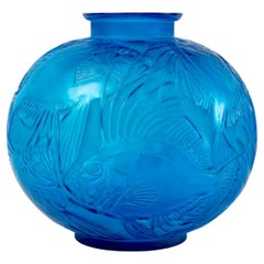 1921 René Lalique Poissons Vase Electric Blue Glass with White Patina, Fishes