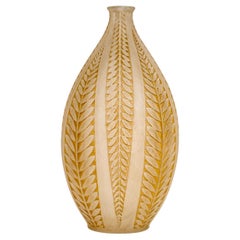 1921 René Lalique Vase Akazienglas mit Sepia-Patina