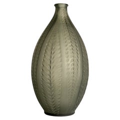 1921 René Lalique - Vaso in vetro topazio fumé color acacia