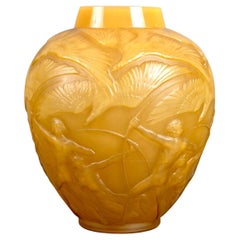 1921 René Lalique - Vase Archers Cased Butterscotch Glass With Sepia Patina