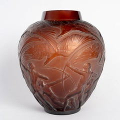 1921 René Lalique - Vase Archers Red Amber Glass With White Patina