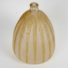 1921 René Lalique Vase Mimosa Glass with Green Patina, Leaves