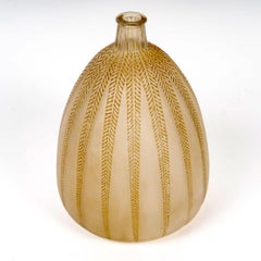 1921 René Lalique Vase Verre Mimosa avec Patine Sépia