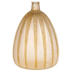 1921 René Lalique Vase Mimosa Glas mit Sepia Patina