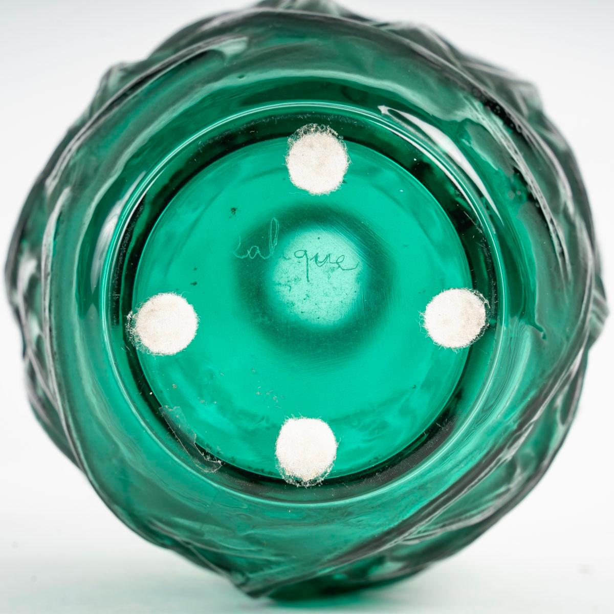 1921 René Lalique - Vase Ronces Smaragdgrünes Glas  (Französisch) im Angebot