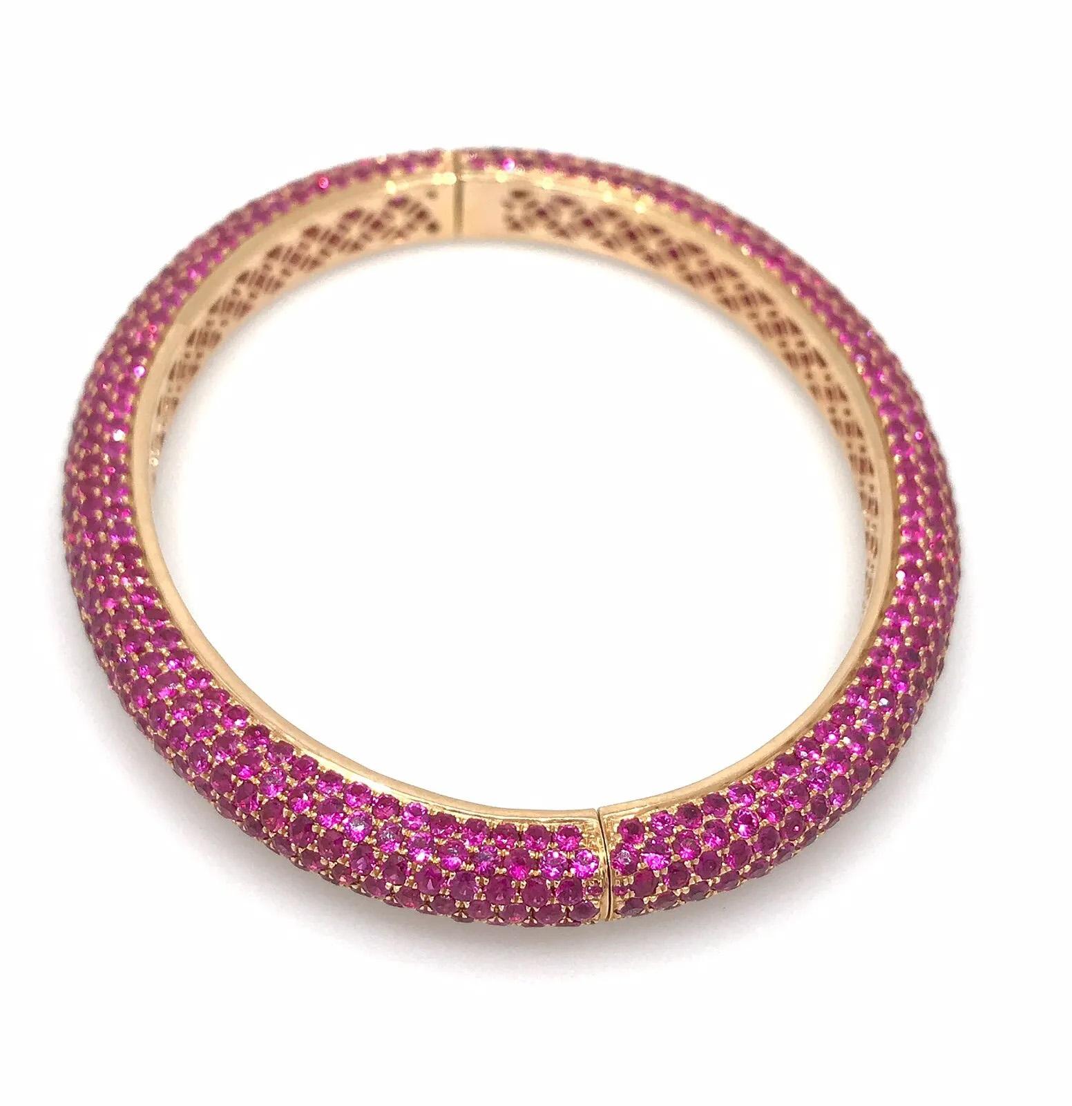 19.22 Carats Ruby Pave Bangle Bracelet in 18k Rose Gold For Sale 1