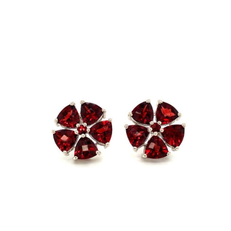 These gorgeous 19.22 CTW Genuine Garnet Floral Stud Earrings are crafted from the finest material and adorned with dazzling garnet gemstone which is believed to bring good luck and love in relationship.
These stud earrings are perfect accessory to