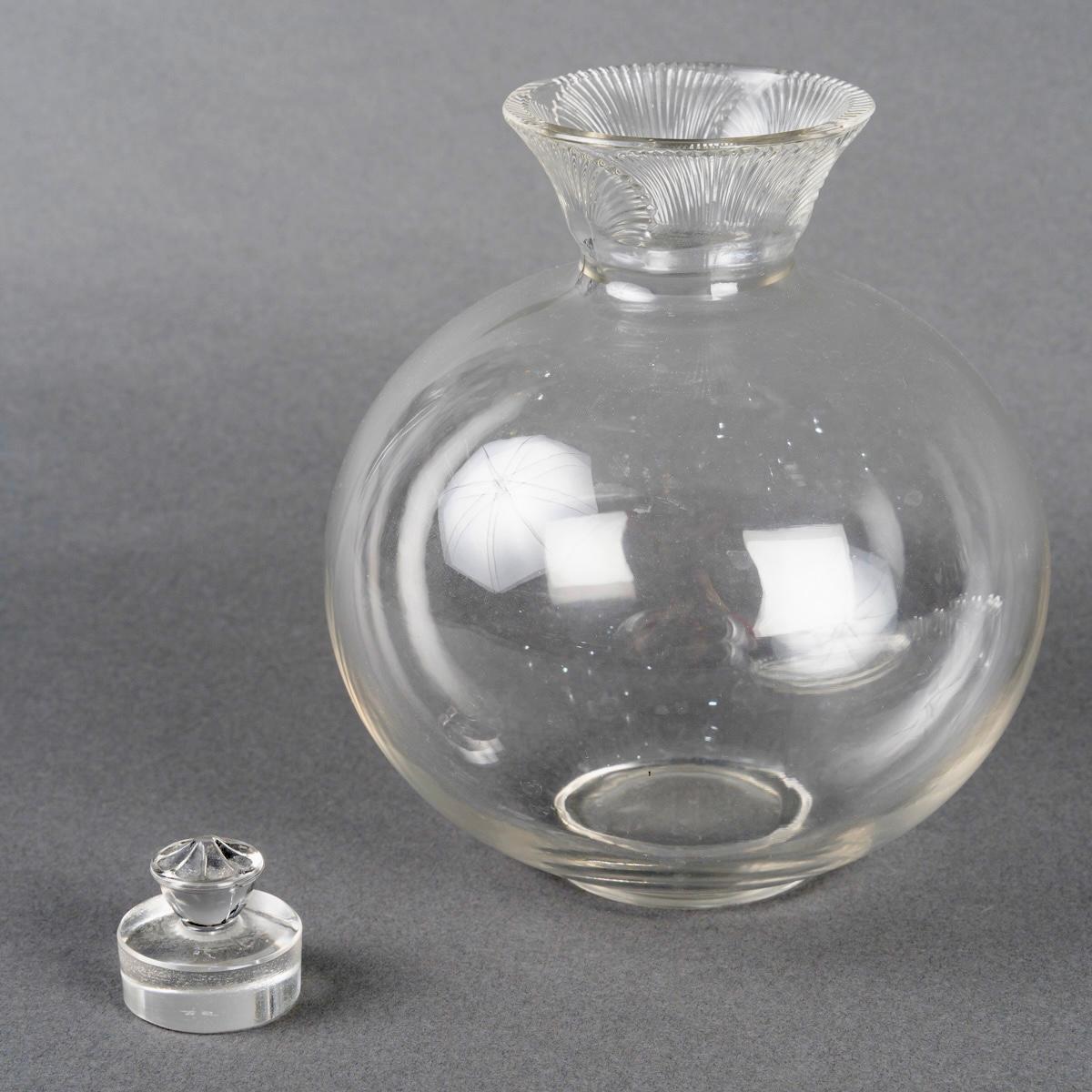 1922 René Lalique Cristalería Coquelicot 6 copas-vasos, bandeja y decantador en venta 2