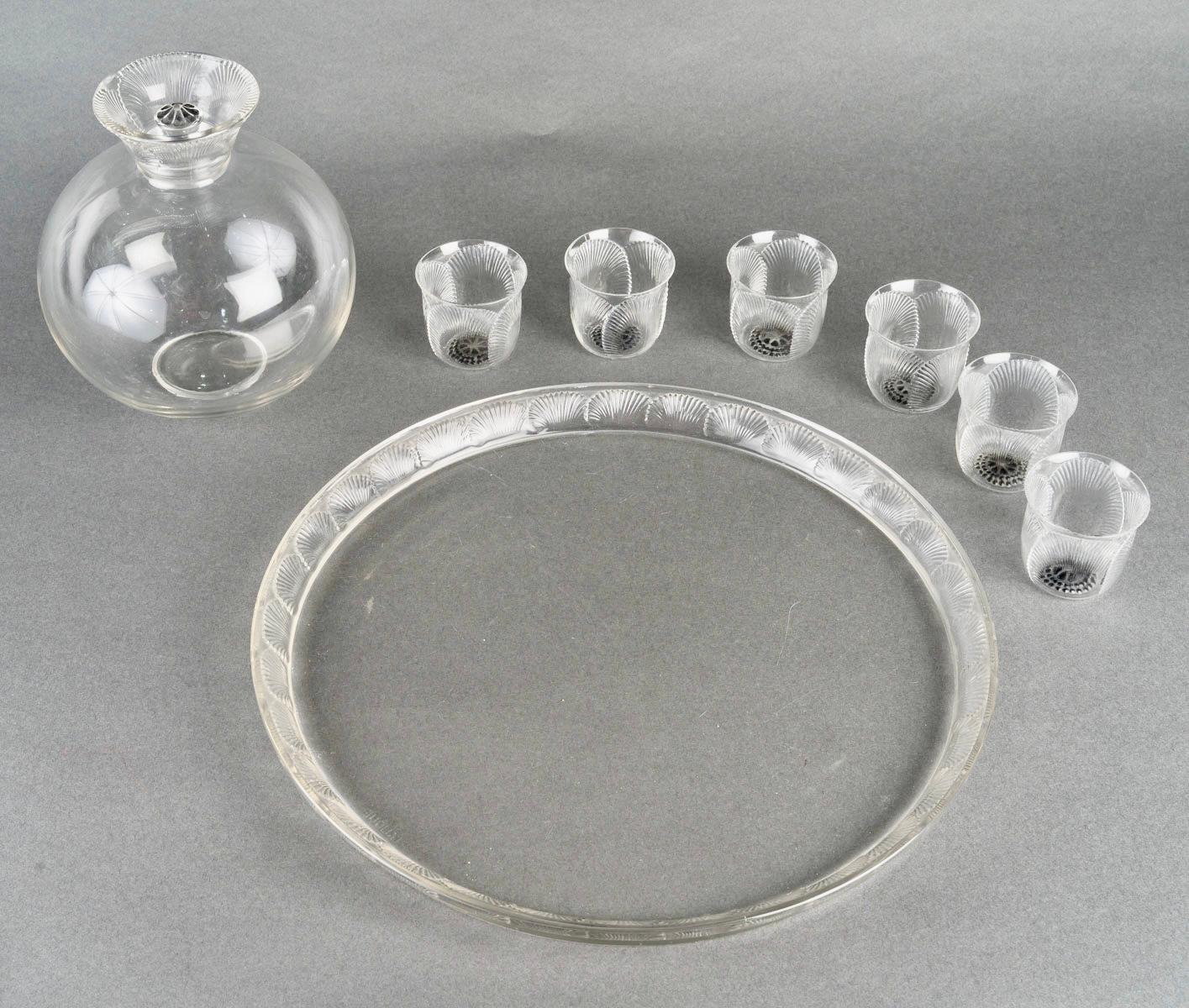 1922 René Lalique Cristalería Coquelicot 6 copas-vasos, bandeja y decantador Francés en venta