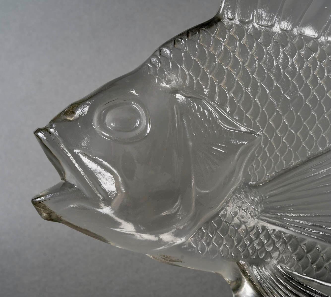 Art Deco 1922 Rene Lalique - Sculpture Gros Poissons Algues Fishes Glass Bronze Base For Sale