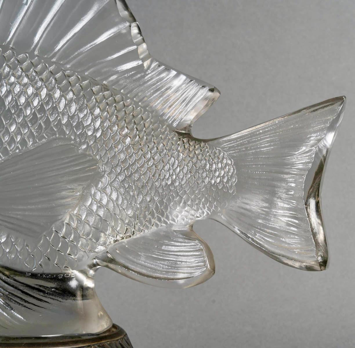 French 1922 Rene Lalique - Sculpture Gros Poissons Algues Fishes Glass Bronze Base For Sale