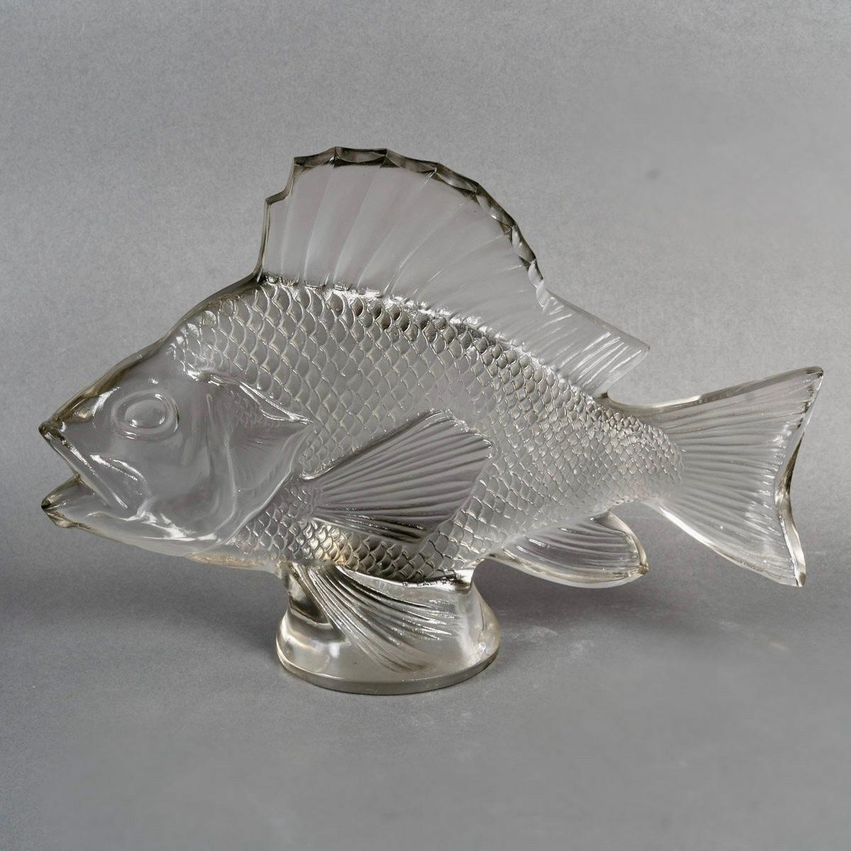 1922 Rene Lalique - Sculpture Gros Poissons Algues Fishes Glass Bronze Base In Good Condition For Sale In Boulogne Billancourt, FR