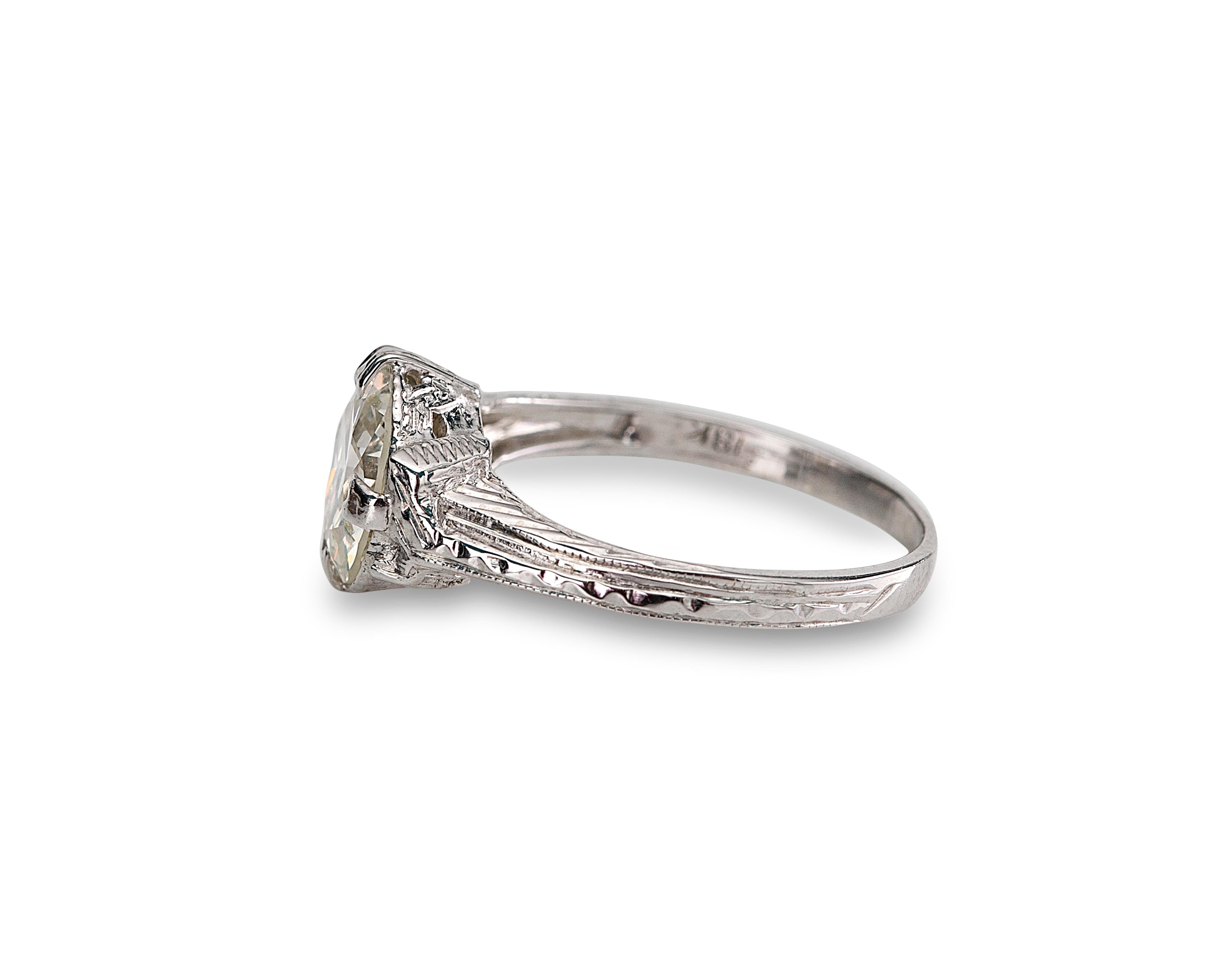 Women's 1923 Art Deco 1.83 Carat Diamond Platinum Engagement Ring For Sale
