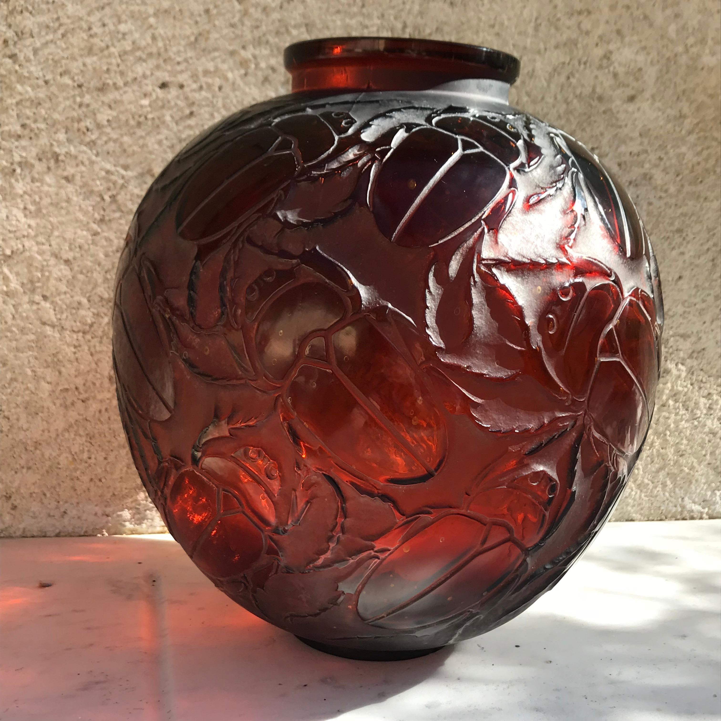 1923 Rene Lalique Gros Scarabees Vase Red Amber Glass, Beetles 4