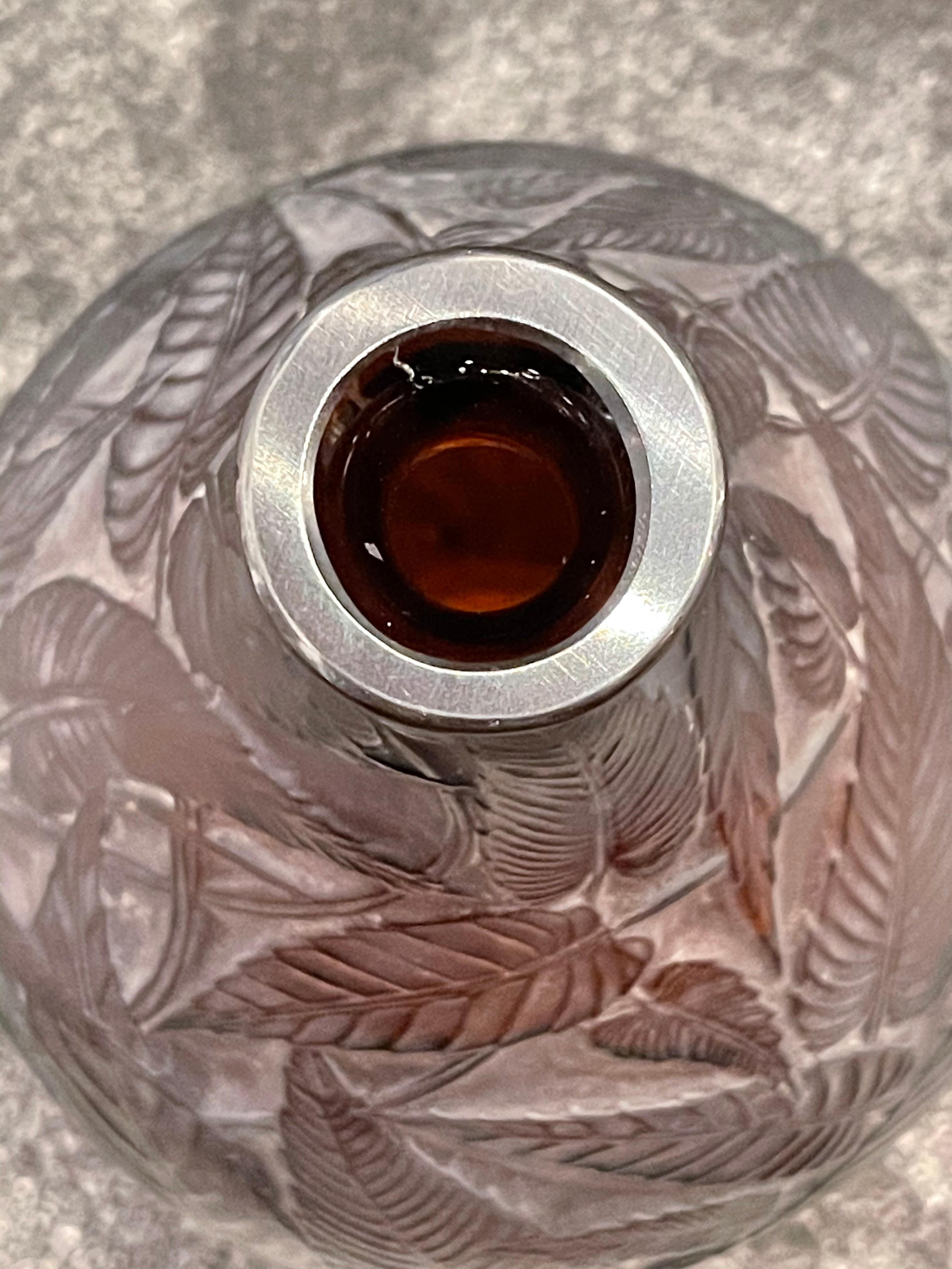 1923 René Lalique Sauge Vase in Deep Amber Glass with White Patina Sage Leaves In Good Condition In Boulogne Billancourt, FR