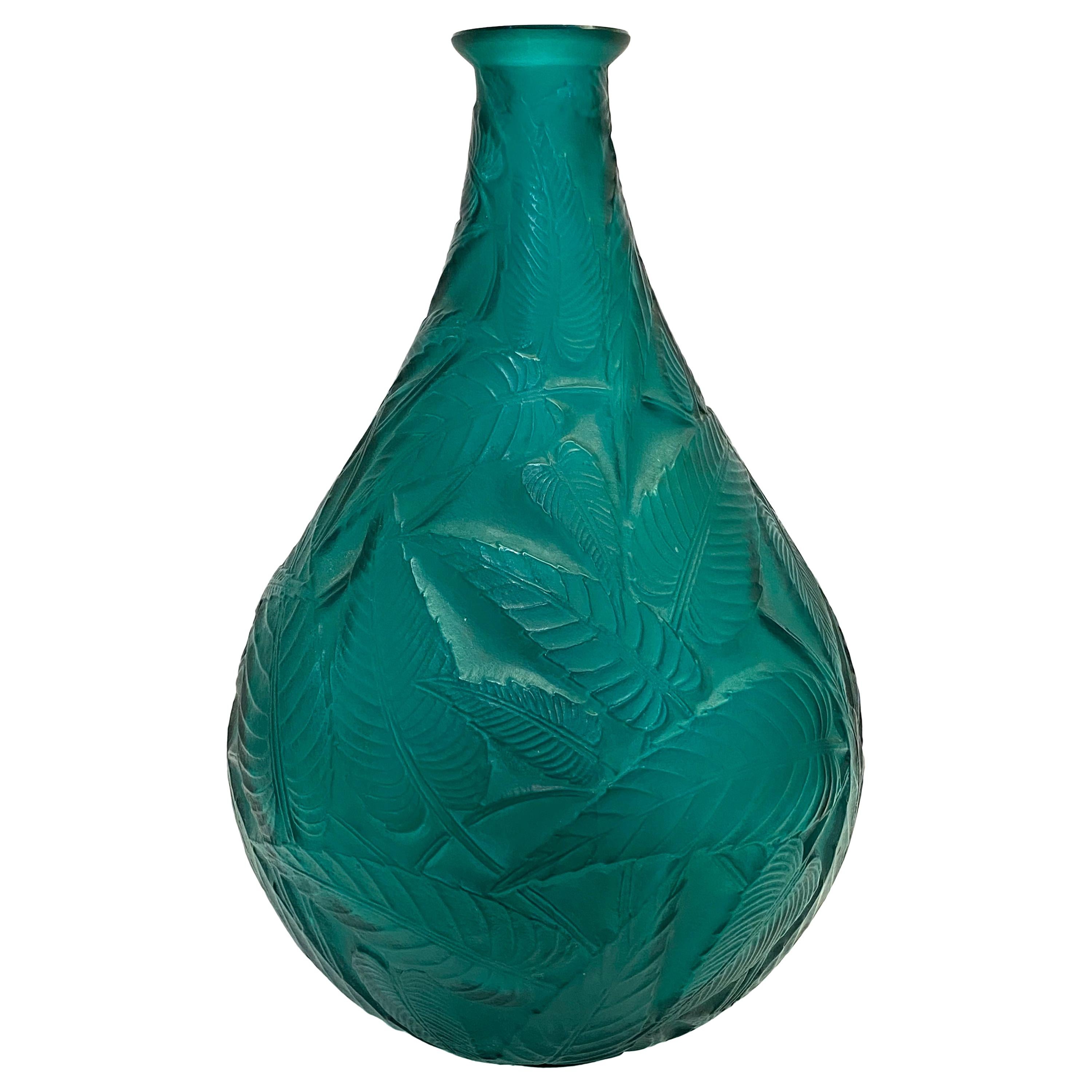 1923 René Lalique Sauges Vase in Tale Green Glass Sage Leaves