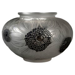 1923  René Lalique - Vase Dahlias