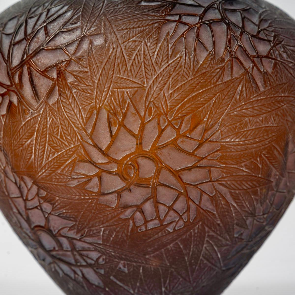 1923 Jarrón René Lalique Esterel Vidrio Ámbar Rojo Pátina Blanca Francés en venta