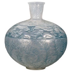 1923 René Lalique Vase Lievres Cased Opalescent Glass with Blue Patina Rabbits