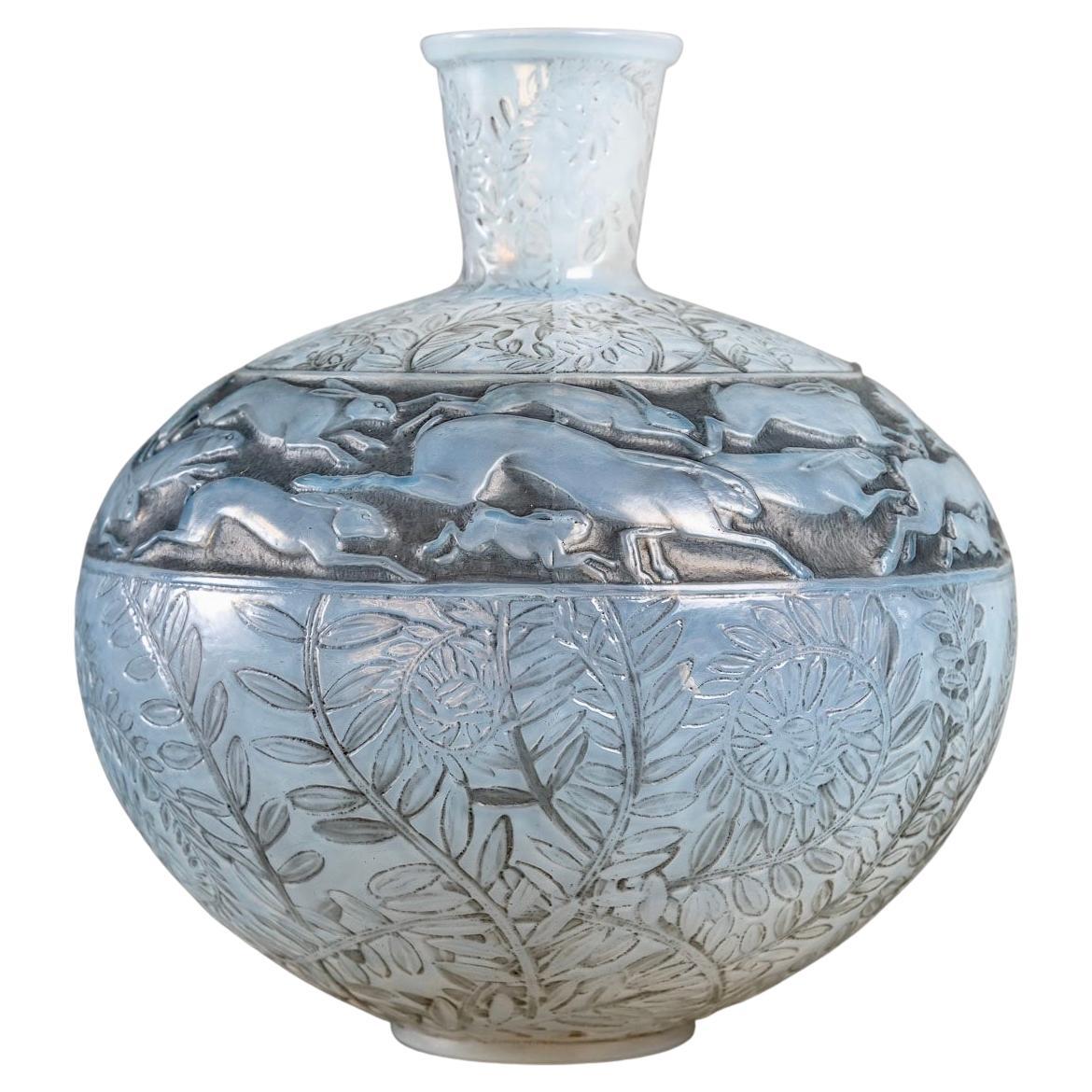 1923 René Lalique Vase Lievres Cased Opalescent Glass with Grey Patina Rabbits