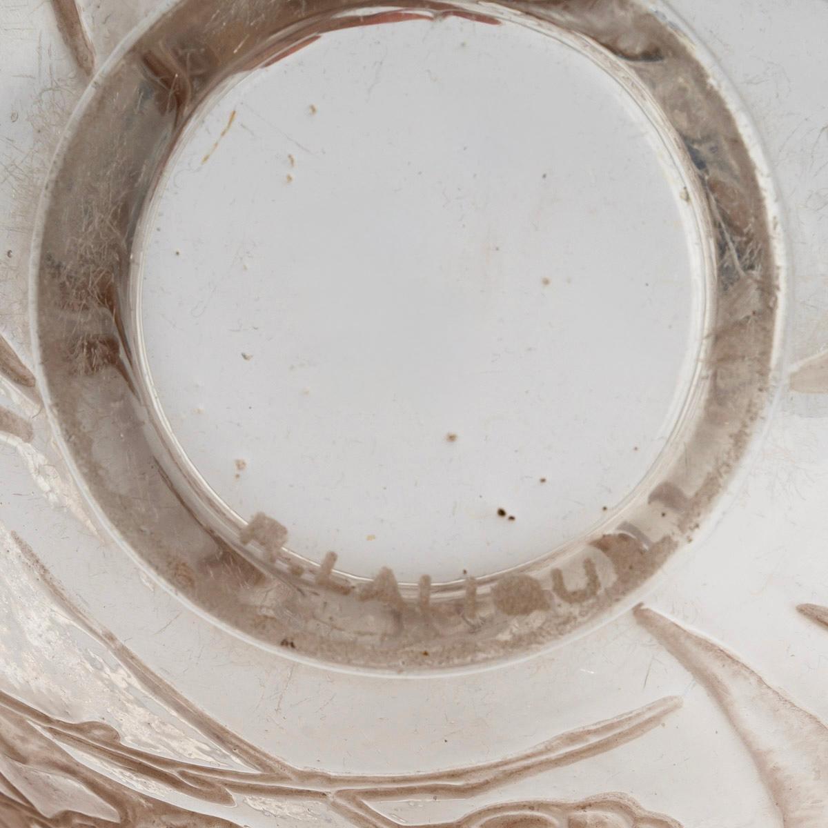 1923 René Lalique - Vaso in vetro Nefliers con patina seppia In condizioni buone in vendita a Boulogne Billancourt, FR