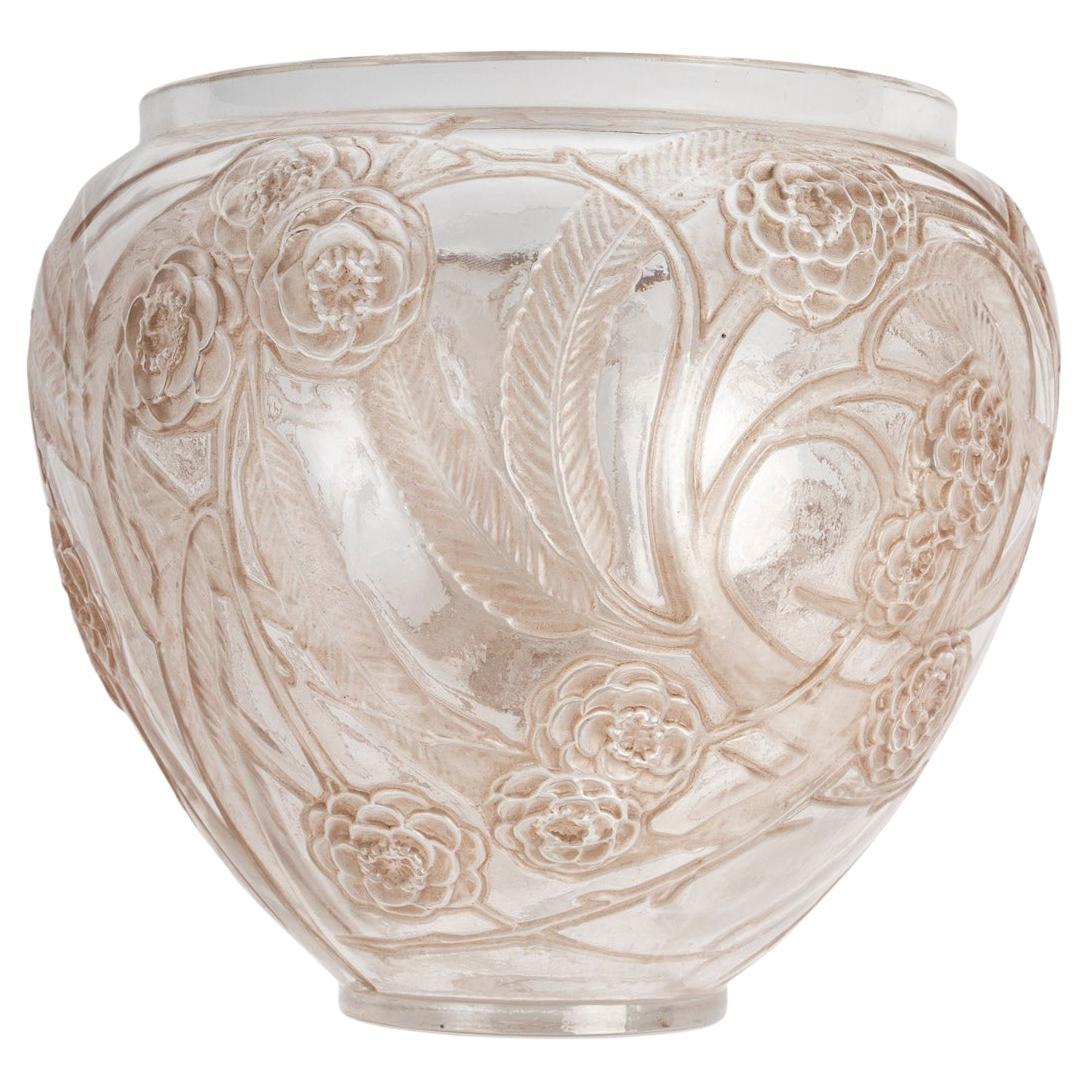 1923 René Lalique - Vaso in vetro Nefliers con patina seppia in vendita